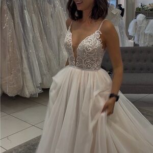 Elegant White Lace Bridal Gown